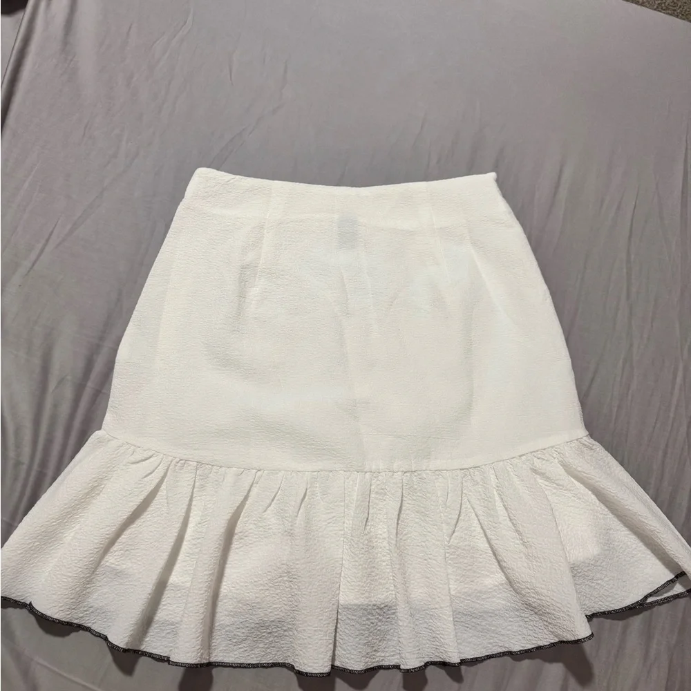 Elegant White Ruffle Set - Picture 5 of 6